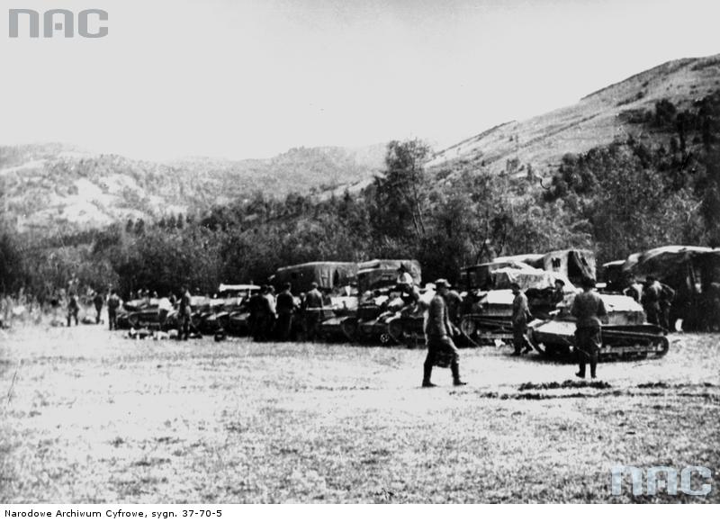 10. Brygada Kawalerii po przekroczeniu granicy węgierskiej / Źródło: NAC, sygn. 37-70-5