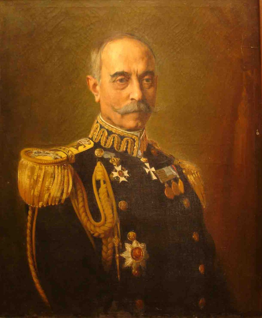Głównodowodzący greckiej Królewskiej Marynarki Wojennej - adm. Pavlos Kountouriotis (1855-1935.).  Dzięki odniesionym zwycięstwom nad flotą osmańską zyskał sławę bohatera narodowego. Śmiałe działania dowodzącego grecką flotą admirała Kountouriotisa doprowadziły do zajęcia 21 października 1912 r.  wyspy Lemnos przez flotę, gdzie stworzono następnie kotwicowisko. W ciągu następnych tygodni wojska greckie zdobyły kolejne wyspy: Psarę, Samotrakę, Thasos, Lesbos, Skiathos, Athos, Chios oraz Imroz przy czynnym i aktywnym udziale Królewskiej Marynarki.  Działania wojenne na morzu zmierzały do całkowitego wyparcia Imperium Osmańskiego z wysp północnej części Morza Egejskiego.  Źródło: averoph.wordpress.com