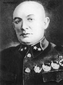 Świerczewski w sowieckim mundurze / Źródło:Archiwum autora