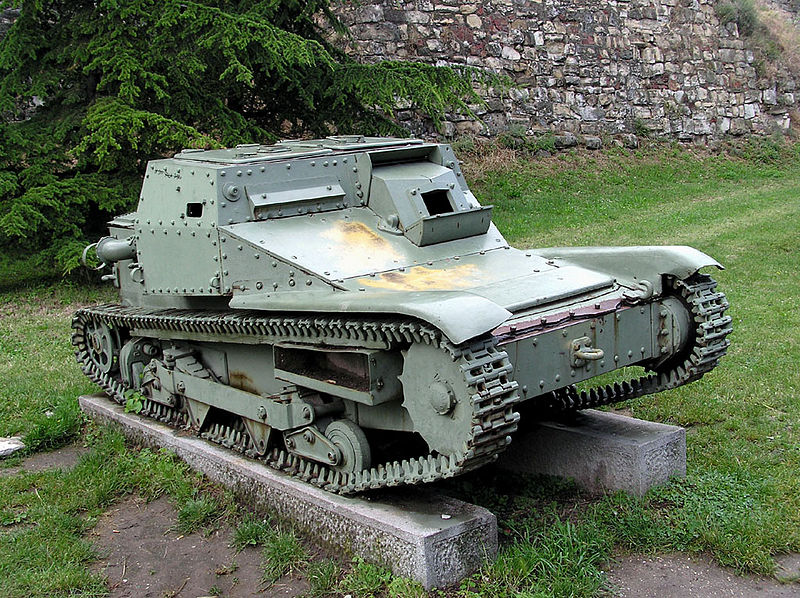 Włoska tankietka CV 3/33/ Źródło: Wikimedia Commons