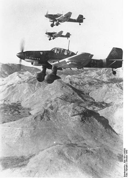 Bombowce nurkujące Ju 87 Stuka/ Źródło: Wikimedia