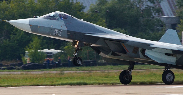 T-50-2 w czasie MAKS 2011/ Wikimedia Commons.