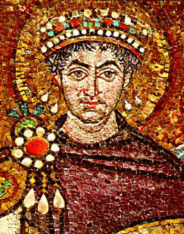 Justynian przedstawiony na jednej ze znanych mozaik Bazyliki w San Vitale w Rawennie