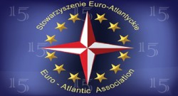 Logo Stowarzyszenia Euro- Atlantyckiego / Źródło: www.sea.org.pl