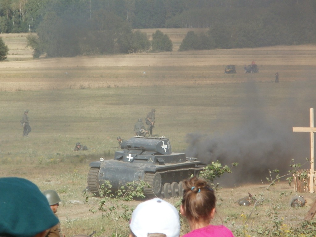 Panzer II trafiony ogniem polskich armat ppanc.