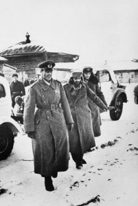 Feldmarszałek Friedrich von Paulus w drodze do radzieckiej niewoli - 31 stycznia 1943 r./ Źródło: Wikimedia Commons