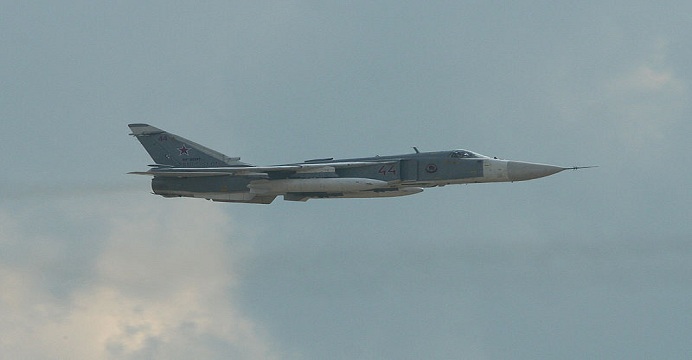 Samolot Rosyjskich Sił Powietrznych Su-24M2 biorący udział w operacji w Syrii / Źródło: Wikimedia Commons