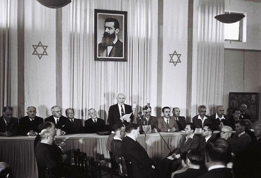 Ogłoszenie deklaracji niepodległości Izraela w 1948 roku / Źródło: Wikimedia Commons
