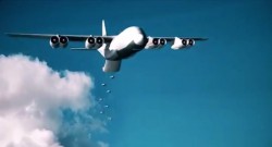 "Samolot arsenał" - koncept nowej maszyny zaprezentowany na sympozjum Air Warfare na Florydzie (USA). Źródło: Kadr z filmu.