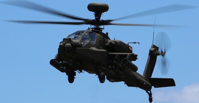 Boeing AH-64E Guardian, należący do US Army. / Wikimedia Commons.