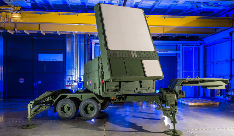 Prototyp radaru systemu Patriot z aktywną anteną główną wykonaną w technologii azotku galu (GaN). / fot. Raytheon Company.