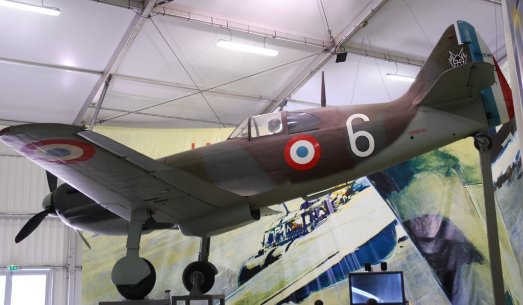 Fot. 9 Samolot myśliwski Dewotine D-520 na ekspozycji we francuskim muzeum. Fot. Wikipedia