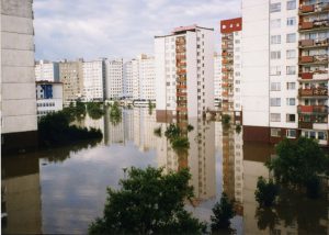 Powódź w lipcu 1997 we Wrocławiu - przykład sytuacji kryzysowej wymagającej użycia wojska / fot. J.M.K. Kokot (CC-BY-SA-3.0)