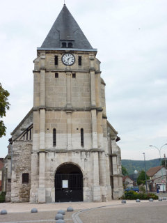 Kościół w Saint-Étienne-du-Rouvray, gdzie doszło do ataku. / Wikimedia Commons (CC BY-SA 3.0).
