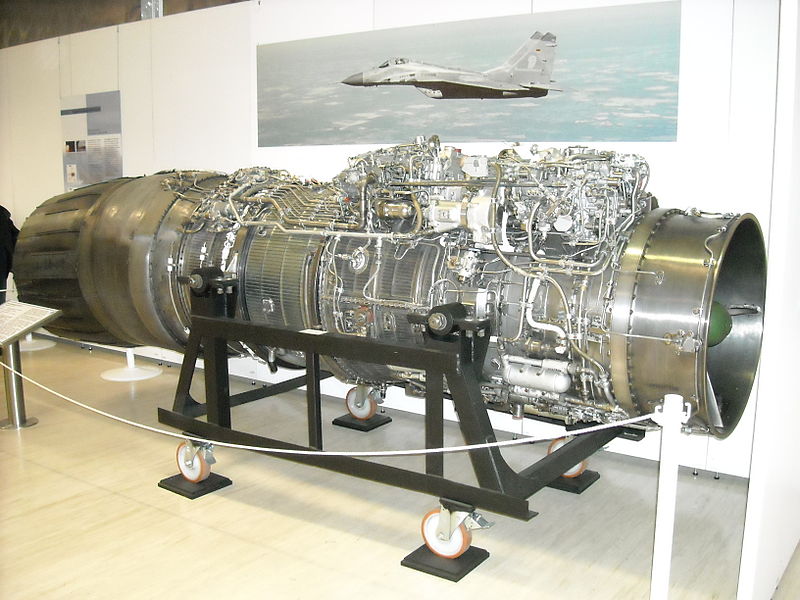 Silnik turbowentylatorowy Klimow RD-33, został zaprojektowany przez Siergieja Izotowa i zbudowany w biurze Władimira Klimowa jeszcze w czasach sowieckich. / fot. Wikimedia Commons (GFDL).