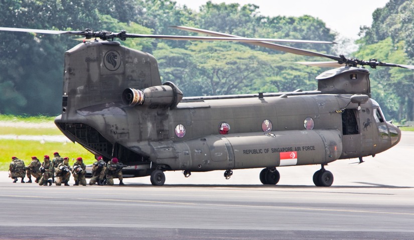 CH-47SD Chinook, obecnie należący do Sił Powietrznych Singapuru (RSAF). / Wikimedia Commons (CC BY-SA 2.0).