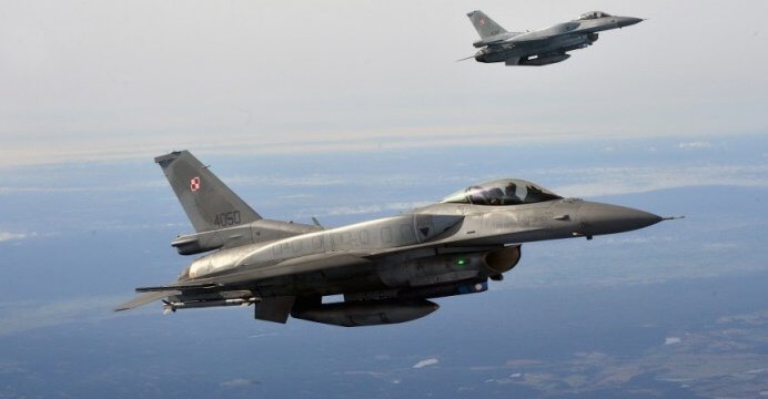 Myśliwce F-16 należące do Sił Powietrznych RP / Źródło: 31. Baza Lotnictwa Taktycznego w Krzesinach, http://31blt.wp.mil.pl/fotogaleria/241/2544.jpg