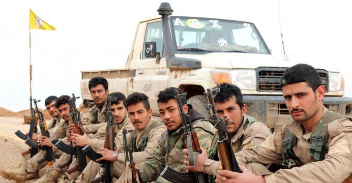 Bojownicy YPG w Syrii / Źródło: Kurdish Struggle, https://www.flickr.com/photos/kurdishstruggle/40131445204/